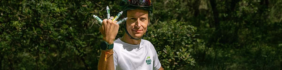 Le Gel favoris d’Axel Carion Axel Carion et son vélo au Vietnam