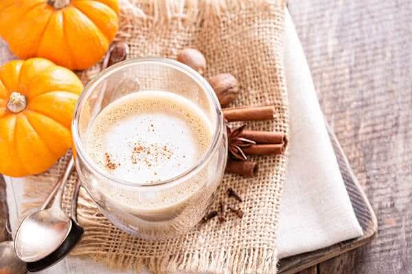 Pumpkin-spice-latte-allege Pumpkin spide boisson chaude peu calorique